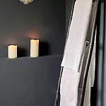 Oda ve Kahvaltı En Perche-proche Mortagne