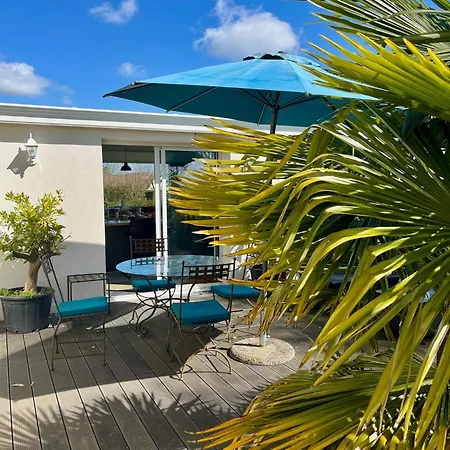En Perche Avec Piscine-proche Mortagne Bed & Breakfast